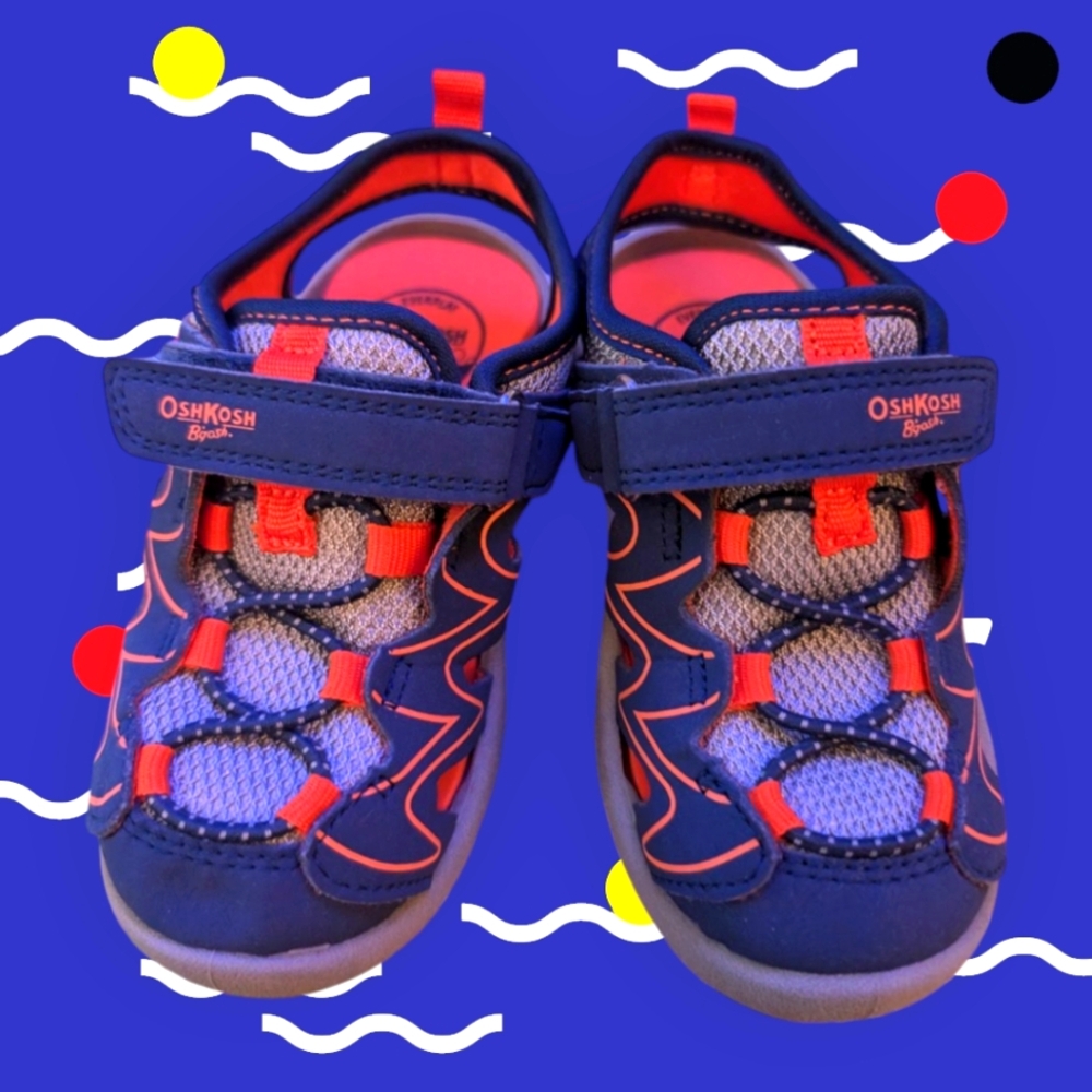 OshKosh toddler watershoes 8m